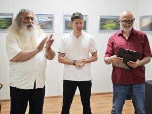 'Между земята и небето' – първа самостоятелна изложба на младия фотограф и зам. областен управител на Плевен Богомил Стоев