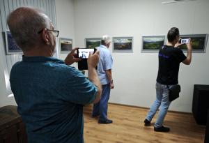 Плевен - 'Между земята и небето' -изложба на фотографа Богомил Стоев