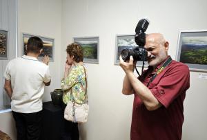 Плевен - 'Между земята и небето' -изложба на фотографа Богомил Стоев