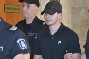 Бургас - Дело срещу Никола Бургазлиев и мълчалив протест пред съда
