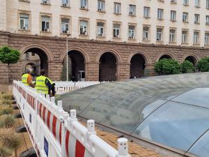 София - Ремонт на жълтите плочки на Ларгото