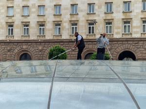 София - Ремонт на жълтите плочки на Ларгото