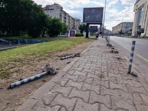 София - Катастрофирал автомобил на бул.Тодор Александров