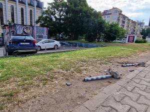 София - Катастрофирал автомобил на бул.Тодор Александров