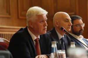 София - Министерство на отбраната - Димитър Стоянов представя екипа си