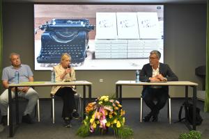 Бургас - Нова книга на проф.Даниел Вълчев
