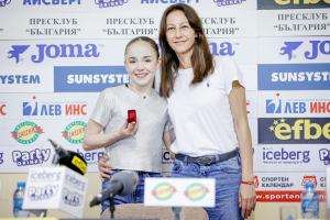 София - Наградиха Стилияна Николова за спортист на месец май