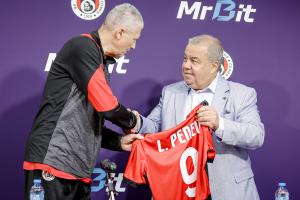 София - Представиха Любослав Пенев за новия старши треньор на ФК Локомотив (София)