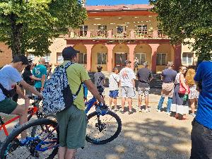 Село Лесново, Елин Пелин – Протест срещу хулигански действия в селото
