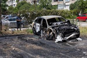София – Изгорели автомобили на паркинг в квартал ‘’Надежда‘’ия