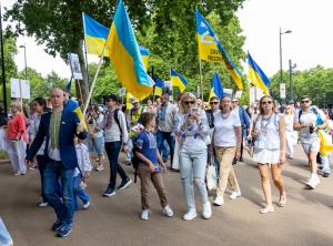 Лондон - молебен за спиране на войната