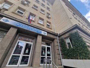 София - Изграждат зелена стена върху фасадата на Първа МБАЛ