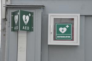 Бургас - Оборудване с дефибрилатори