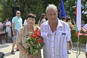 Пловдив - село Житница - Карлос Насар открива паметник на Милен Добрев