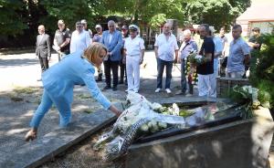 Варна отбелязва 49 години от потушаването на пожара на танкера „Ерма“