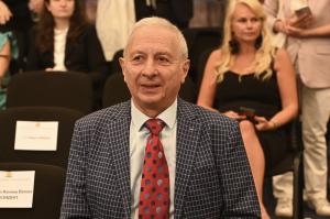 София – Президентът Илияна Йотова е гост на церемонията по награждаване на инициативата 'Достойните българи'