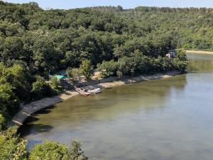 Община Плевен въведе строги мерки за безопасност в неохраняеми водни обекти за летния сезон