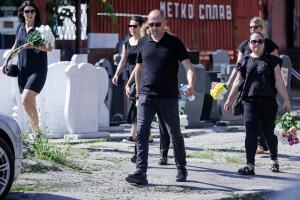 София - Поклонение пред Мишо и бащата Иван, загинали на АМ "Тракия"