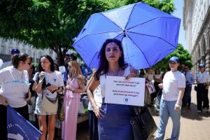 София - Протест на синдикатите пред сградата на Министерски съвет