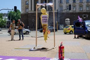 София - Протест на синдикатите пред сградата на Министерски съвет