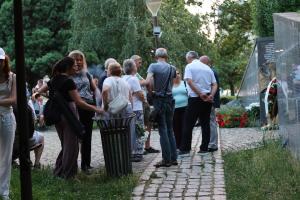 София - Нощно бдение пред Мемориала на жертвите от комунистическия режим