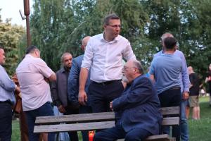 София - Нощно бдение пред Мемориала на жертвите от комунистическия режим