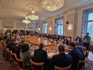 Бюджетната комисия ще обсъди възлагането на мащабни одити на разходите за пенсии, добавки и администрация