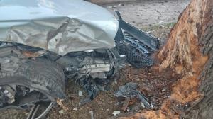 Благоевград - Катастрофа: Лек автомобил се заби в дърво