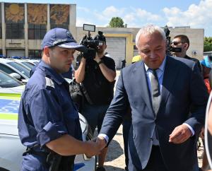 София - Церемония по връчване на полицейски автомобили