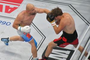 В зала „Младост“ в Бургас се проведоха бойни срещи на MAX FIGHT 66