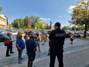 София - Протест против самолетите на САЩ на летище Безмер