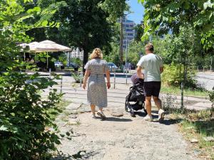 София - Бул. Джеймс Баучер и тротоарите в Лозенец са разнебитени