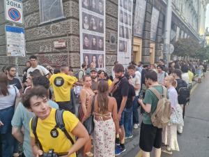Студенти от НАТФИЗ продължават да настояват за оставката на ректора си