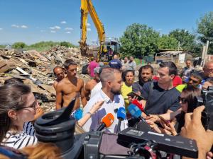 София - кв. Филиповци - Акция за разрушаване на незаконни постройки