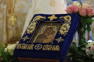София -Хайвайската икона в храм Света София и литийно шествие