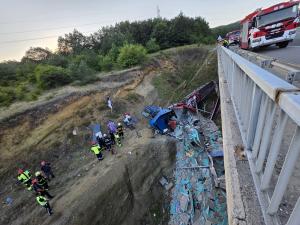 АМ Струма - Паднал камион от мост