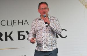Георги Бърдаров се завърна в Бургас за нова среща със своите читатели
