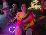 Хора с увреждания излязоха на нощно шествие за достъпна среда в София