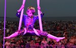 Хиляди варненци и гости вечеряха на плажа във Варна