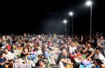 Хиляди варненци и гости вечеряха на плажа във Варна