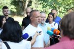 Пред посолството на Северна Македония се провежда протест в защита на Ива Михайлова (Снимките се обновяват )