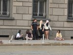 Задържаха младежи за бой пред парламента