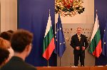 Министър-председателят Румен Радев връчи отличия на българските ученици