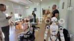 Хуманоидните роботи Робърт и Робърт Джуниър зарадваха учениците от ОУ „Алеко Константинов“ в Димитровград