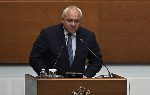 Парламентът ще изслуша вътрешния министър за обществените поръчки за мантинели и полетите на Делян Пеевски