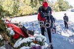 Футболисти и ръководители на ФК Локомотив (София) почетоха клубната легенда Атанас Михайлов - Начко