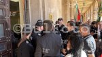 Протест пред Министерски съвет за съхраняването на Паметника на свободата на Шипка, граждани щурмуват входа на сградата