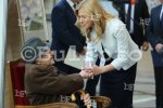 София - Изложба на три поколения художници в парламента