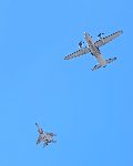 СОФИЯ - Самолетите с тленните останки на цар Самуил прелитат над пл. Батенберг