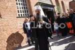 София - Опашка пред базииката "Света София" за мощите на цар Самуил